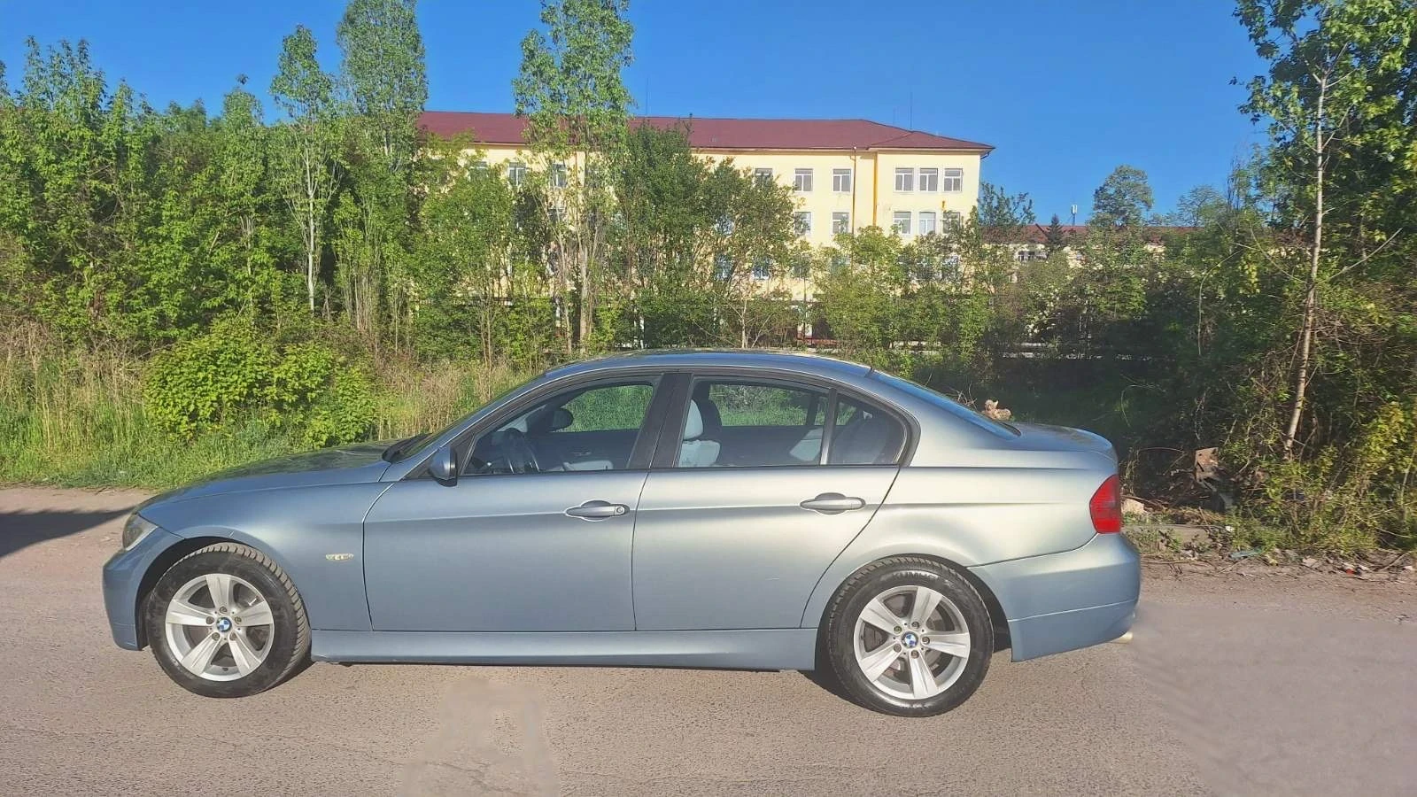 BMW 320, снимка 3 - Автомобили и джипове - 54390687