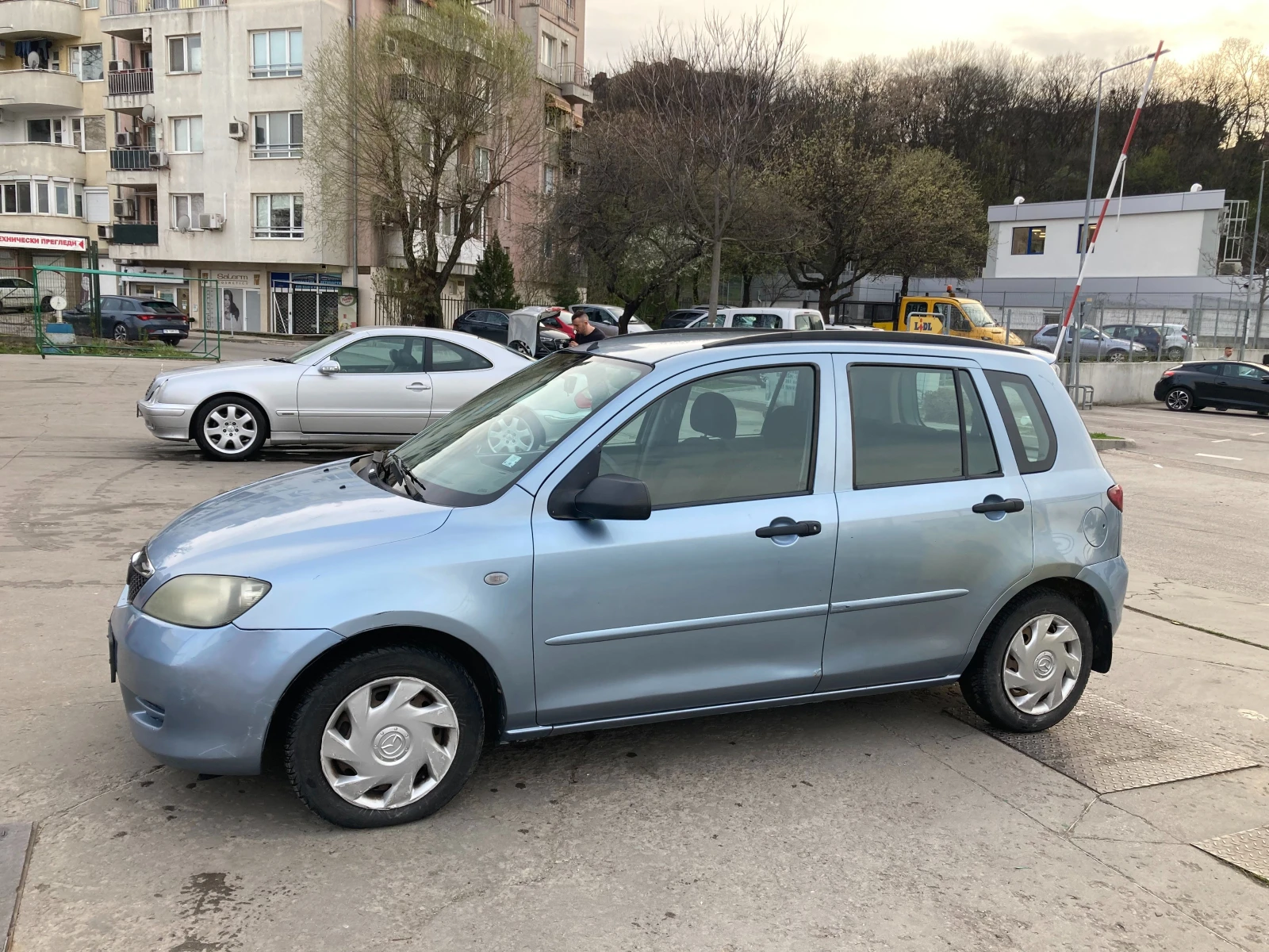 Mazda 2