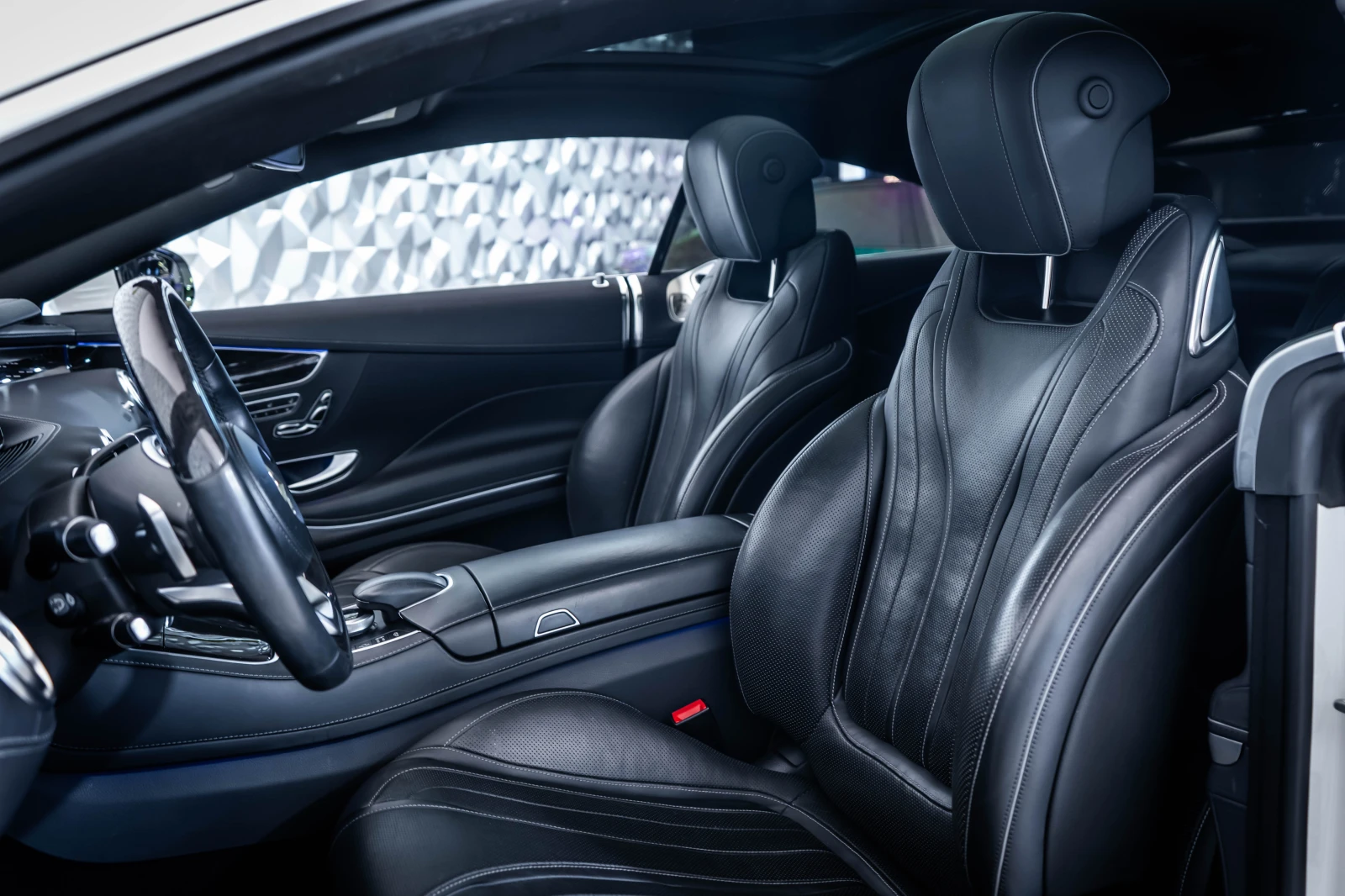 Mercedes-Benz S 500 4M Coupe AMG* Burmester* Dis* 360* KeyGo* LED* Pan, снимка 12 - Автомобили и джипове - 54553880