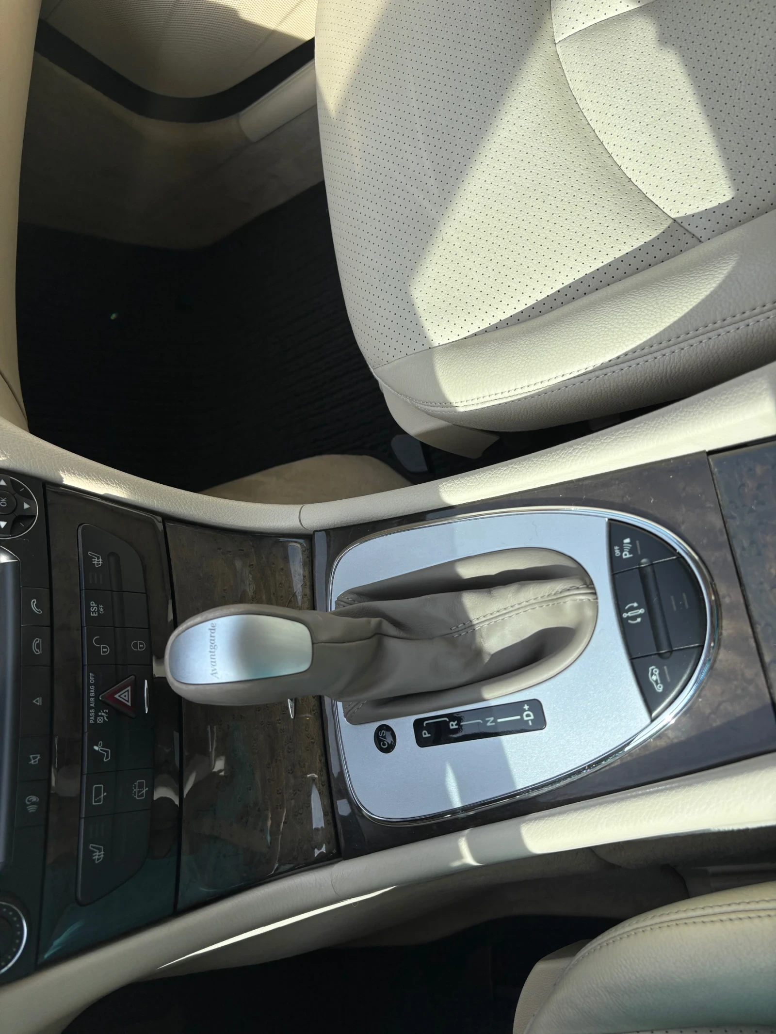 Mercedes-Benz E 500 V8 4MATIC AVANTGARDE SWISS , снимка 12 - Автомобили и джипове - 54769092