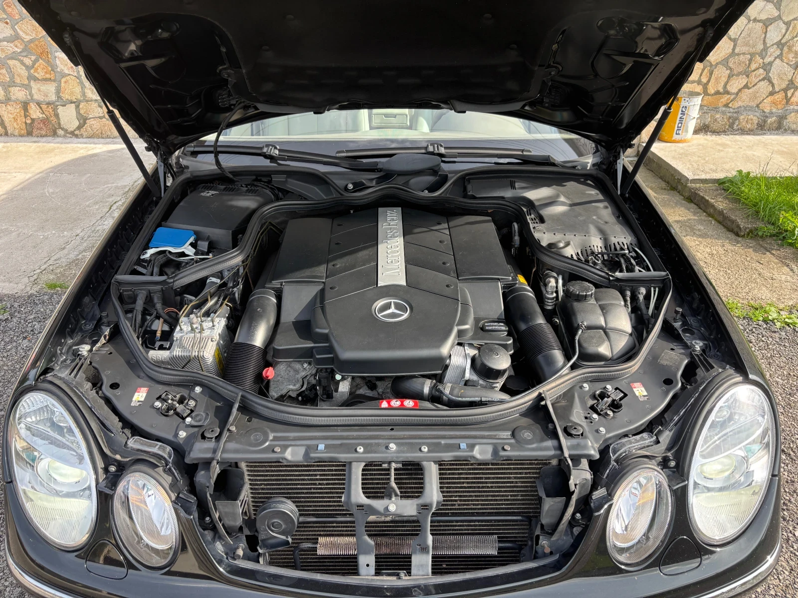 Mercedes-Benz E 500 V8 4MATIC AVANTGARDE SWISS , снимка 16 - Автомобили и джипове - 54769092