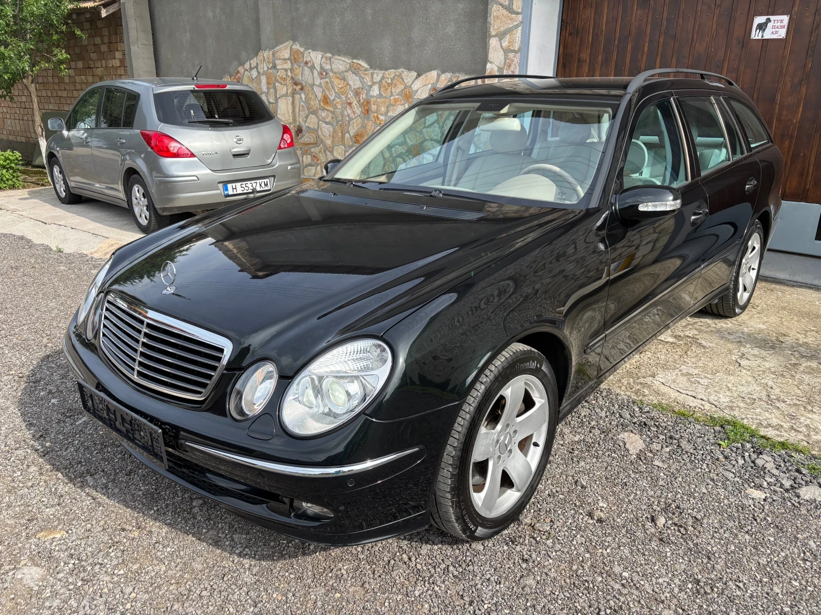 Mercedes-Benz E 500 V8 4MATIC AVANTGARDE SWISS , снимка 2 - Автомобили и джипове - 54769092