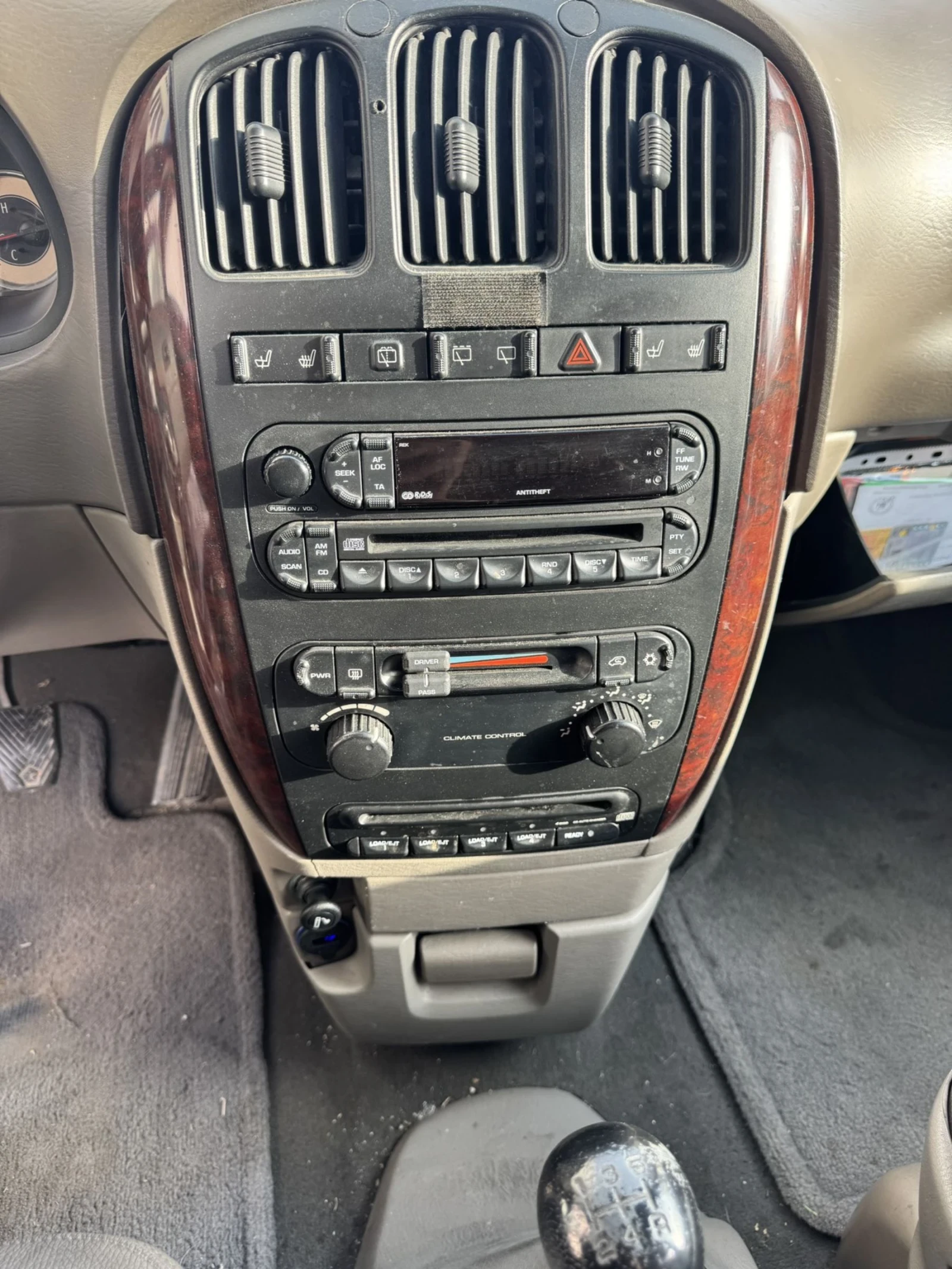 Chrysler Gr.voyager Chrysler Grand Voyager 2.5 CRD 2003 , снимка 16 - Автомобили и джипове - 54824734