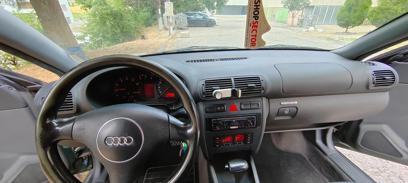 Audi A3 1.8, снимка 4 - Автомобили и джипове - 55014645