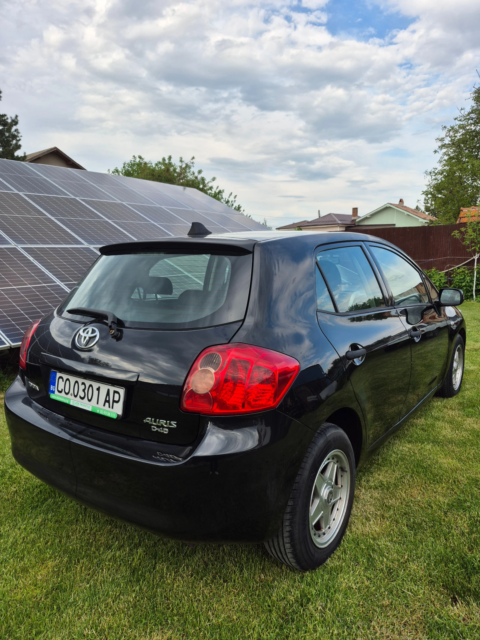 Toyota Auris 1.4 D4D, снимка 2 - Автомобили и джипове - 55311339