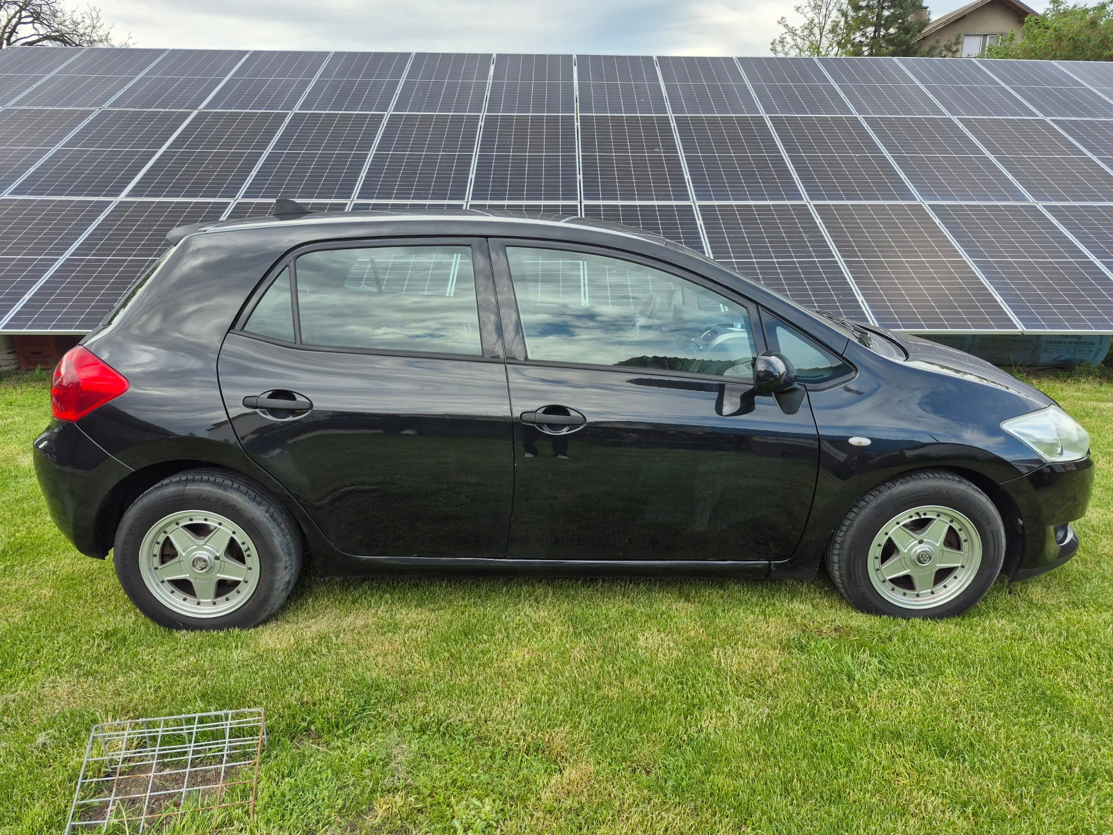 Toyota Auris 1.4 D4D, снимка 3 - Автомобили и джипове - 55311339