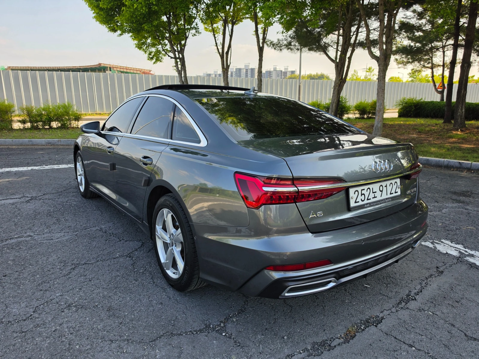 Audi A6 45 tfsi quattro, снимка 4 - Автомобили и джипове - 55370358