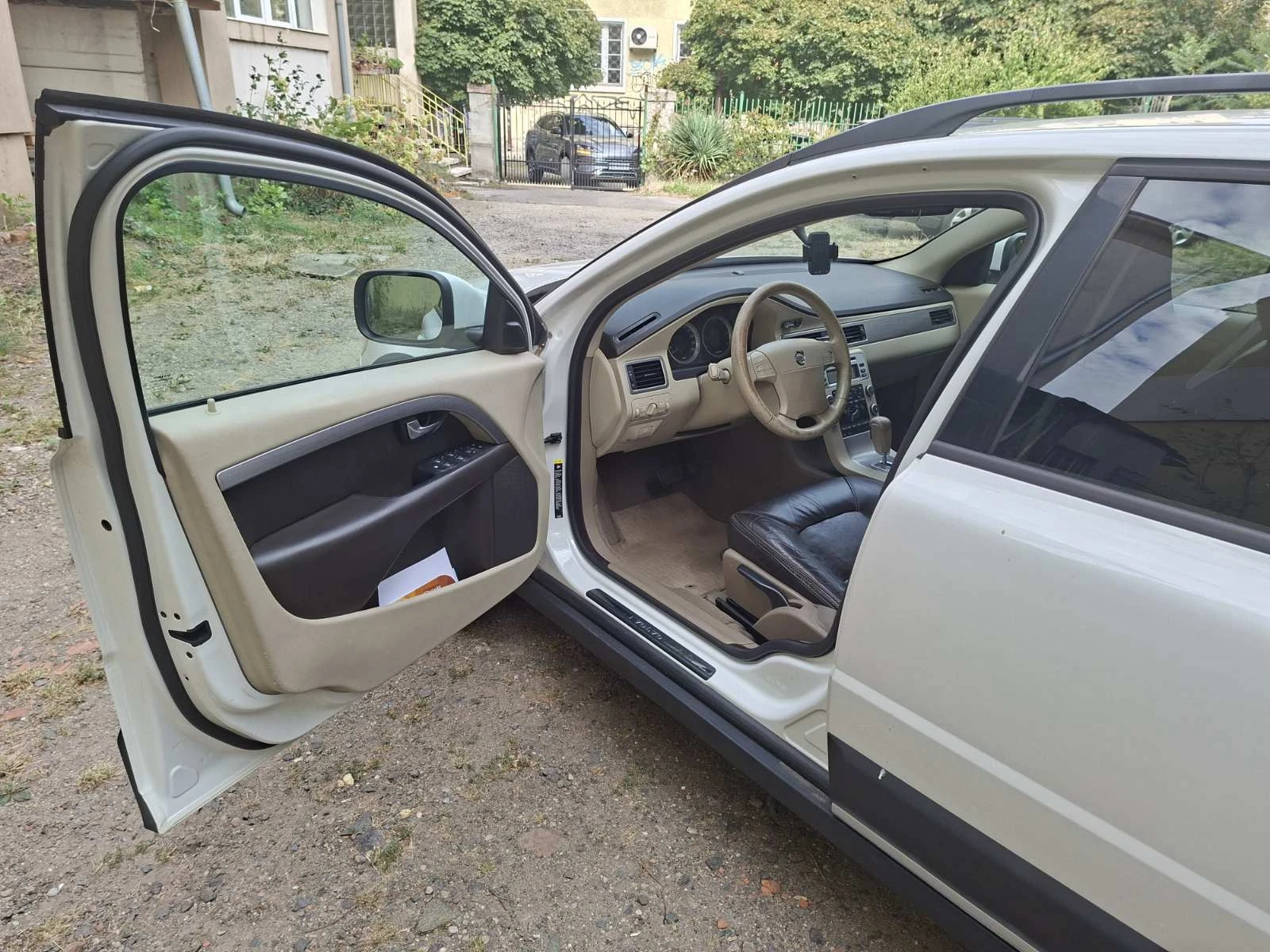 Volvo Xc70, снимка 13 - Автомобили и джипове - 56058916