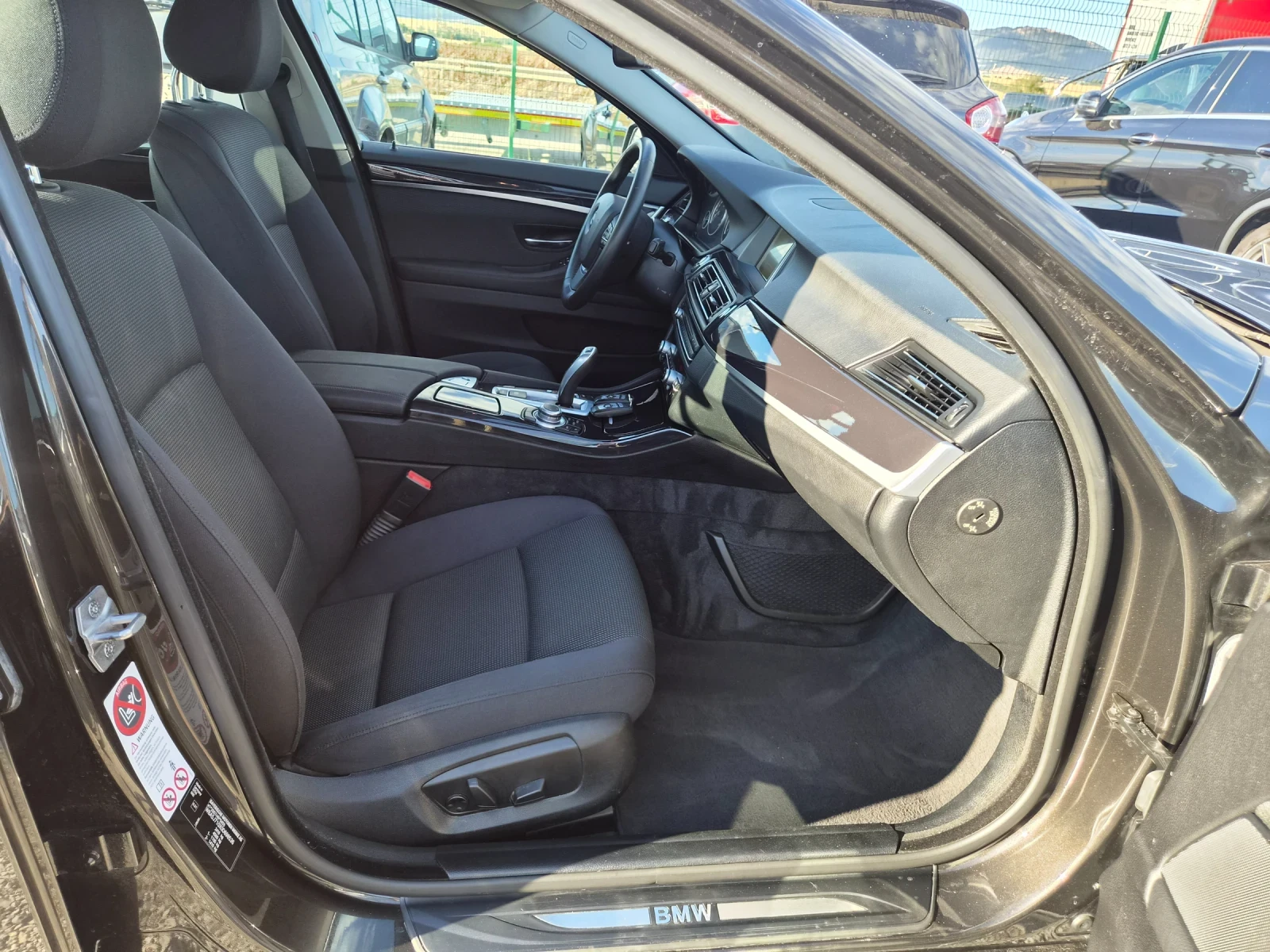 BMW 525 D РЕАЛНИ КИЛОМЕТРИ ГЕРМАНИЯ ЕВРО 6, снимка 9 - Автомобили и джипове - 56082633