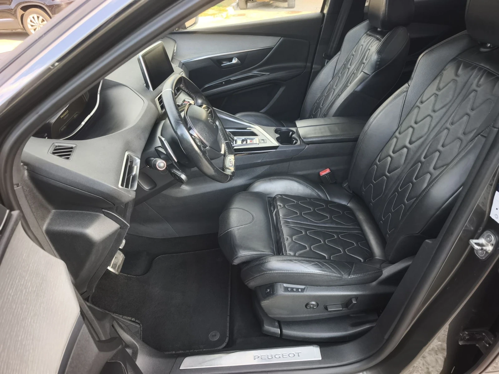 Peugeot 3008 2.0HDI GT LINE FULL SERVICE NEW !!?, снимка 8 - Автомобили и джипове - 56139231