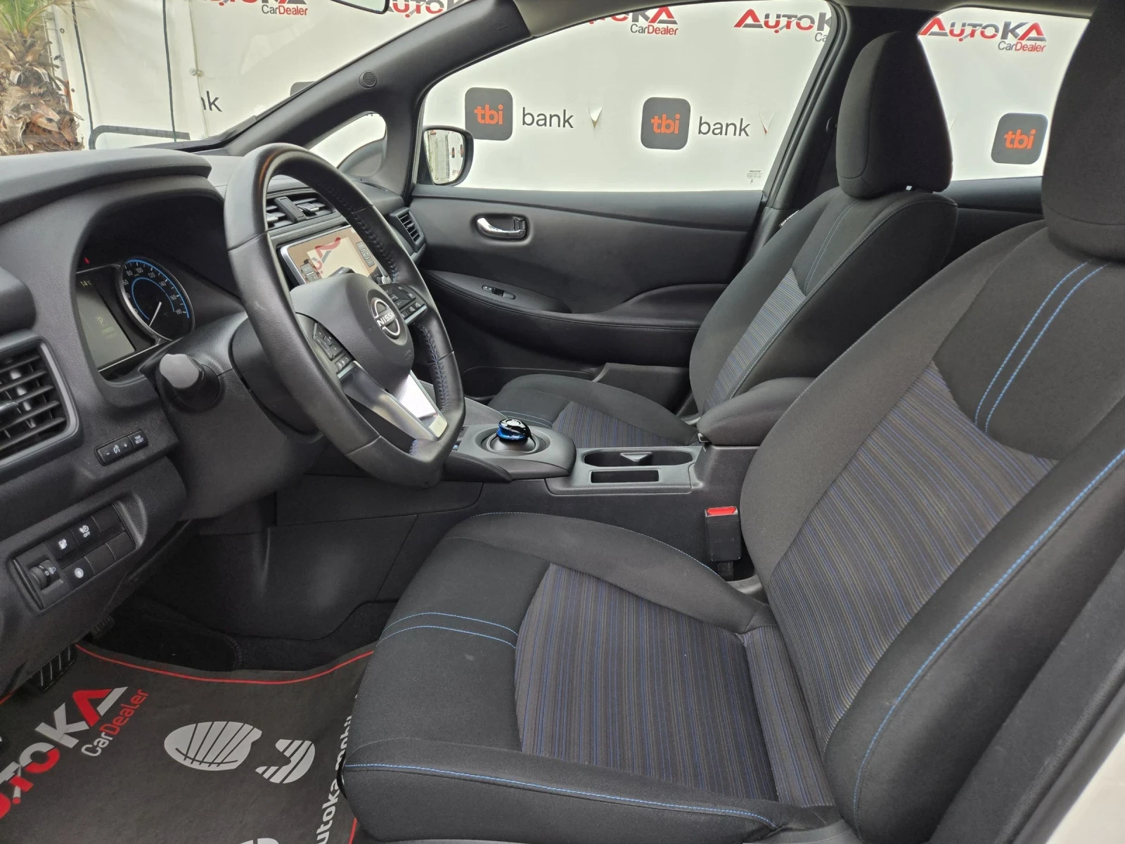 Nissan Leaf  15.000km/MODEL 2024/DISTRONIC/CAM/НОВА!!, снимка 7 - Автомобили и джипове - 56247198