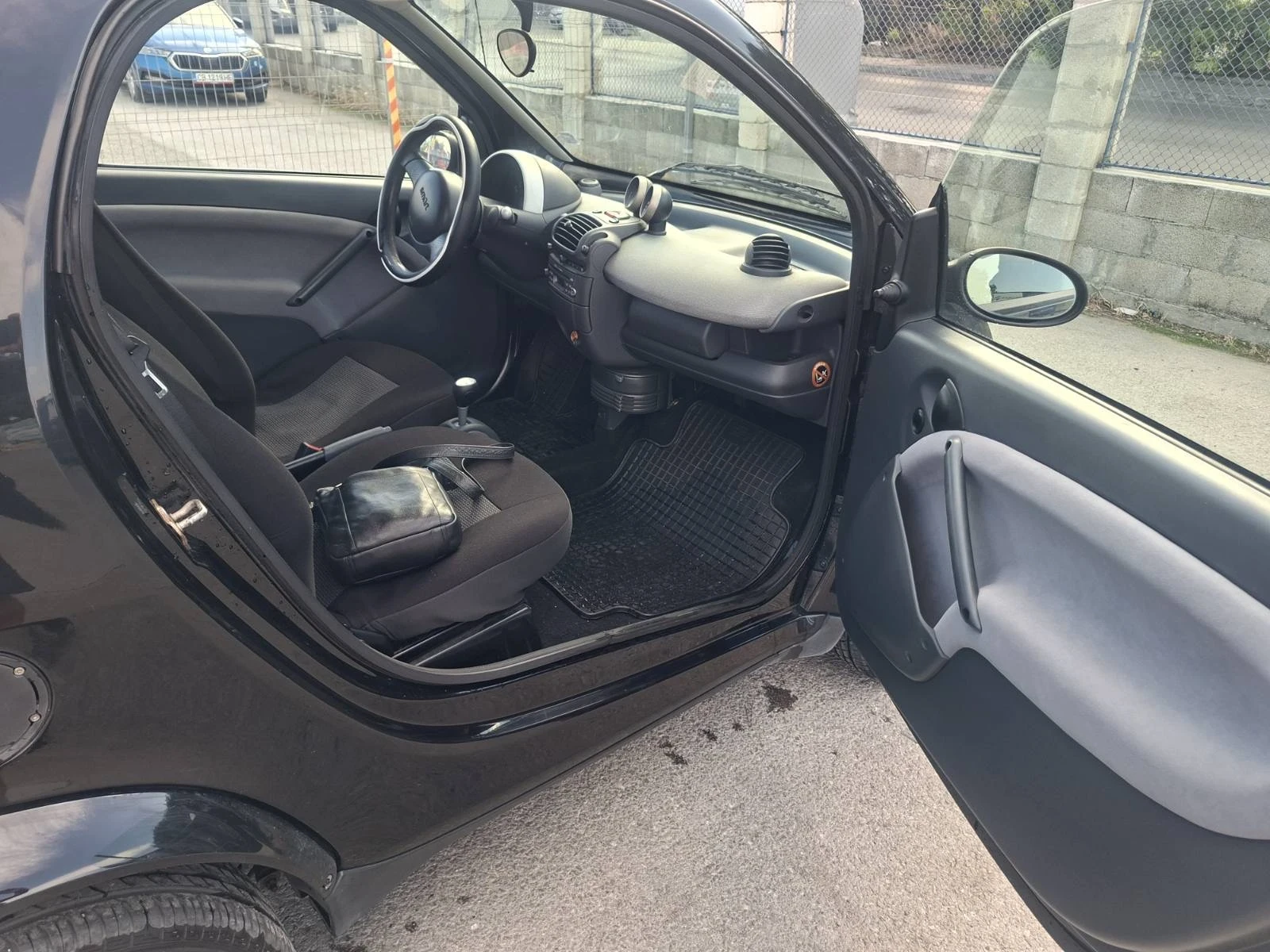 Smart Fortwo, снимка 7 - Автомобили и джипове - 56584629