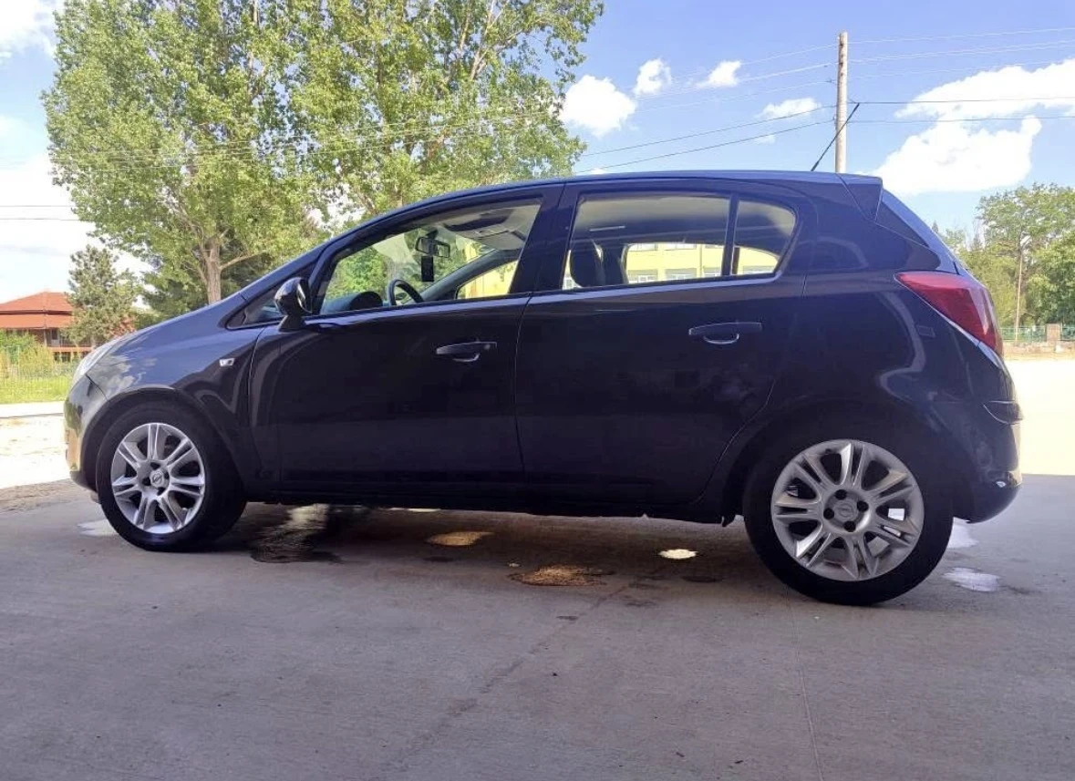Opel Corsa, снимка 3 - Автомобили и джипове - 56638774