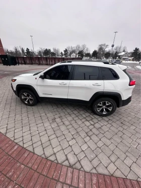 Jeep Cherokee * * Trailhawk* * AWD* * CARFAX* *  - 11999 € / 23468.00 лв. - 35538629 4