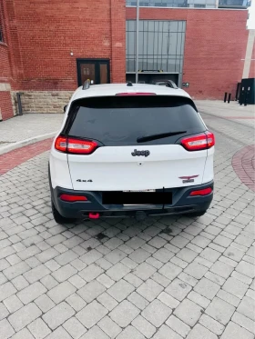 Jeep Cherokee * * Trailhawk* * AWD* * CARFAX* *  - 11999 € / 23468.00 лв. - 35538629 5