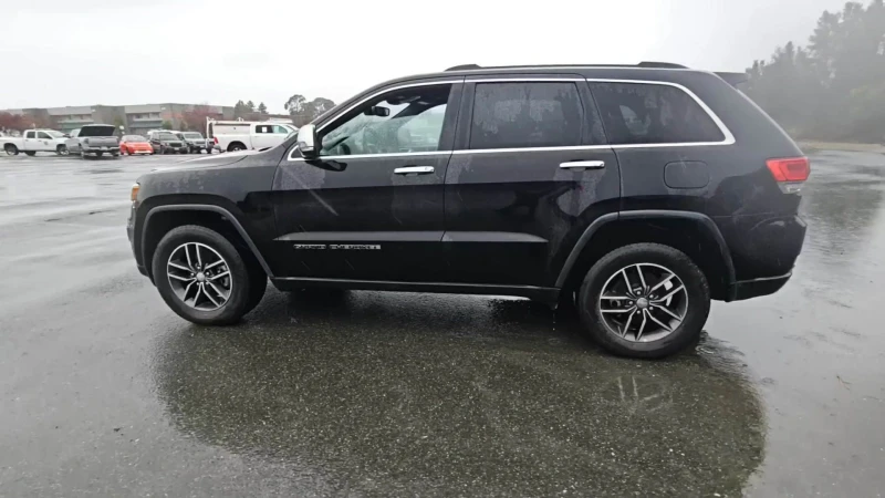 Jeep Grand cherokee Limited, снимка 3 - Автомобили и джипове - 48078711