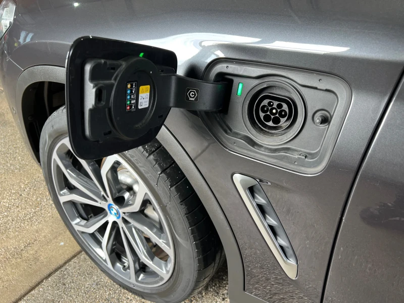 BMW X3 X-Drive 30e* Electified by i* , снимка 15 - Автомобили и джипове - 48954122