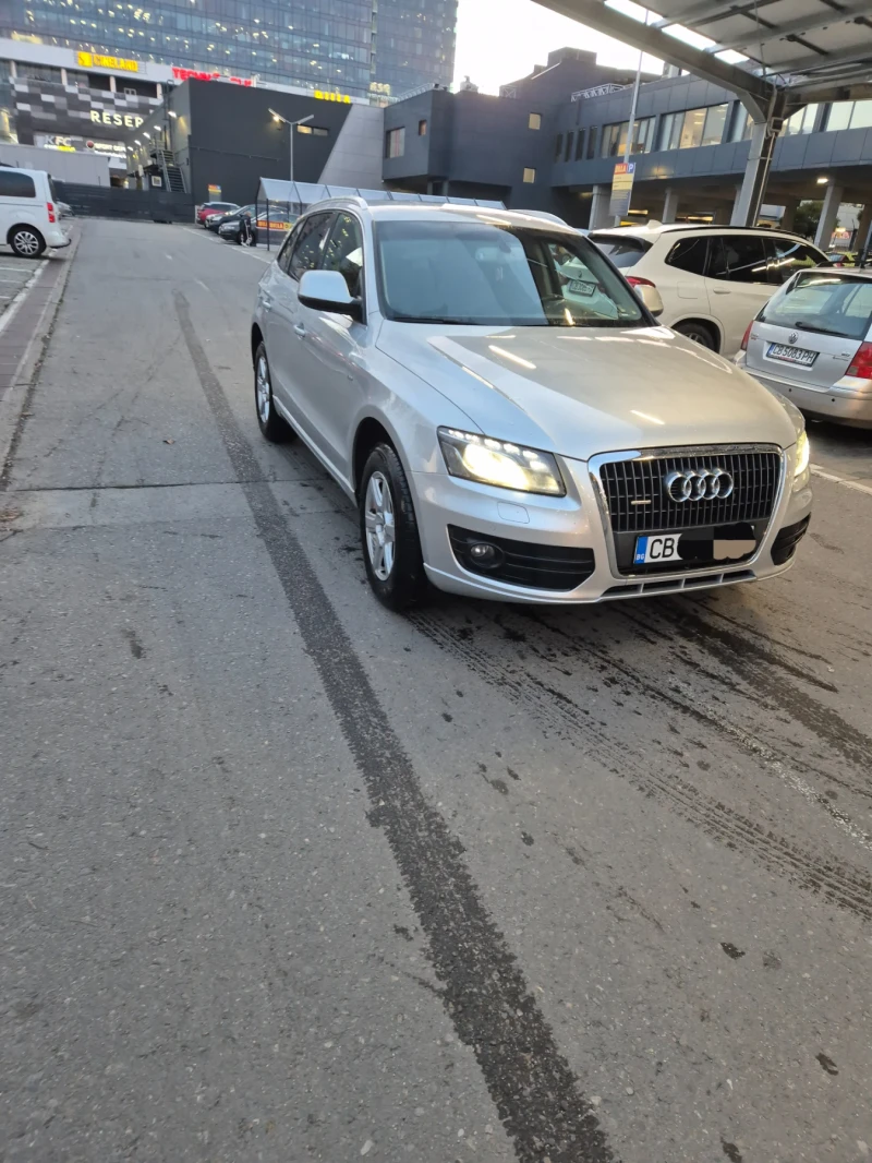 Audi Q5 2.0 T, снимка 3 - Автомобили и джипове - 52530588