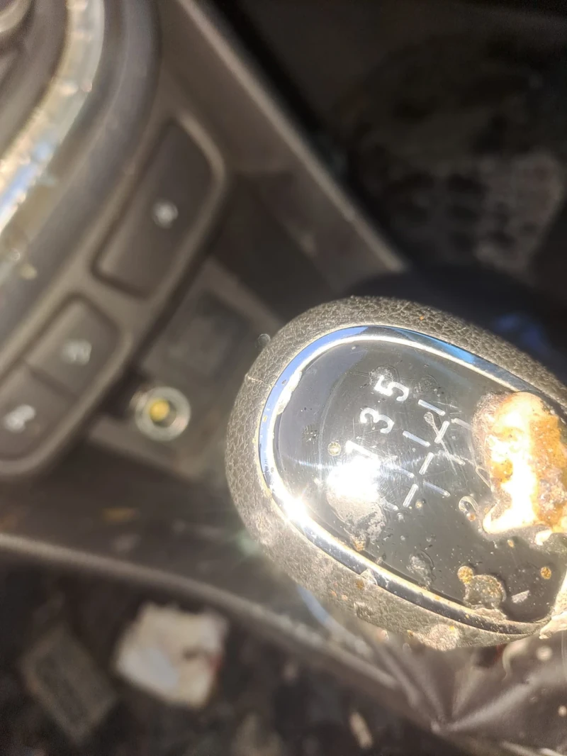 Opel Mokka 1.7cdti, снимка 11 - Автомобили и джипове - 53559384