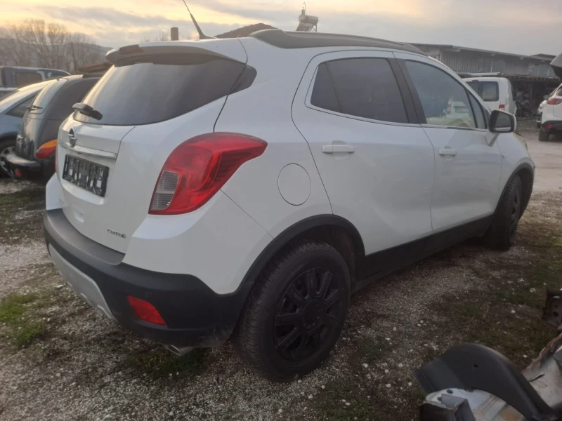 Opel Mokka 1.7cdti, снимка 4 - Автомобили и джипове - 53559384