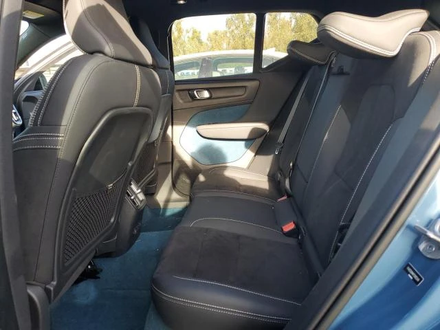 Volvo XC40 U All wheel drive, снимка 3 - Автомобили и джипове - 53083282