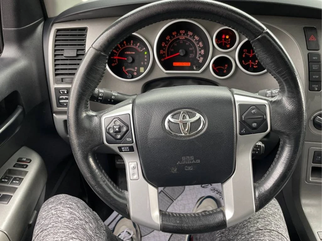 Toyota Sequoia * SR5 * CARFAX * БЕЗ ПЪРВОНАЧАЛНА ВНОСКА - изображение 9