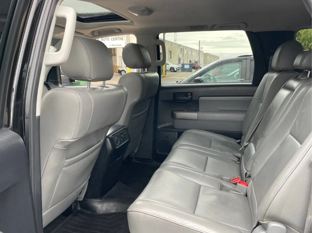 Toyota Sequoia * SR5 * CARFAX *    | Mobile.bg   11