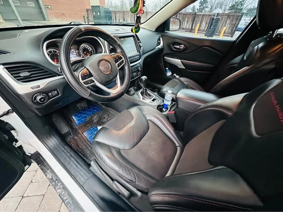 Jeep Cherokee * * Trailhawk* * AWD* * CARFAX* *  - изображение 7