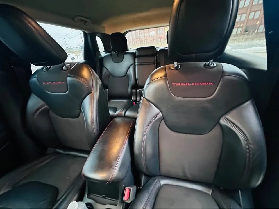 Jeep Cherokee * * Trailhawk* * AWD* * CARFAX* *  - изображение 9