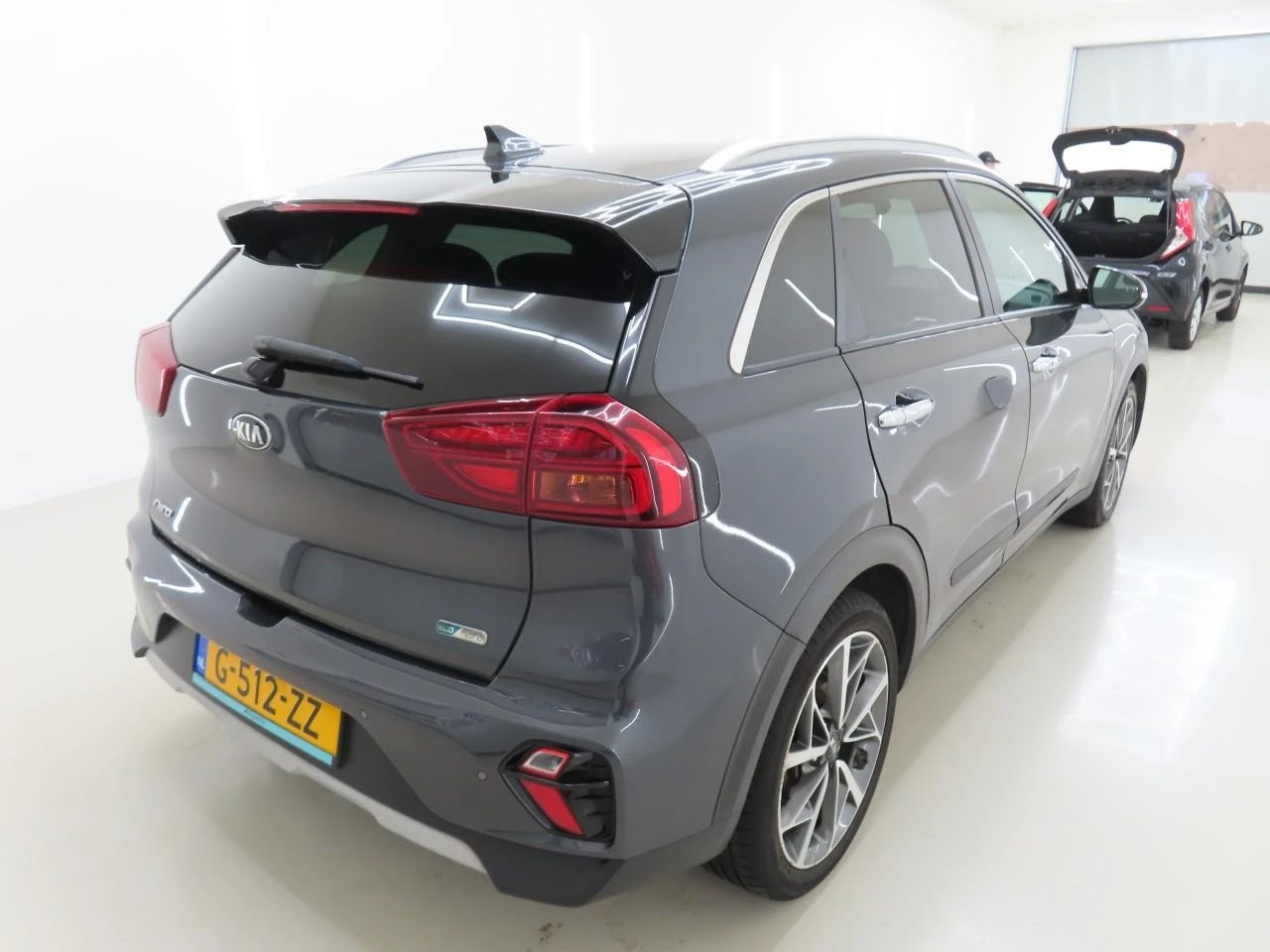 Kia Niro 65 kWh ExecutiveLine- 100% SOH, снимка 3 - Автомобили и джипове - 54147104