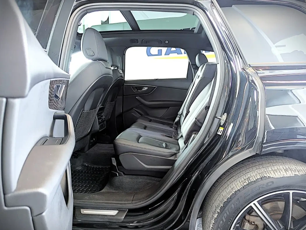 Audi Q7, снимка 16 - Автомобили и джипове - 54271267