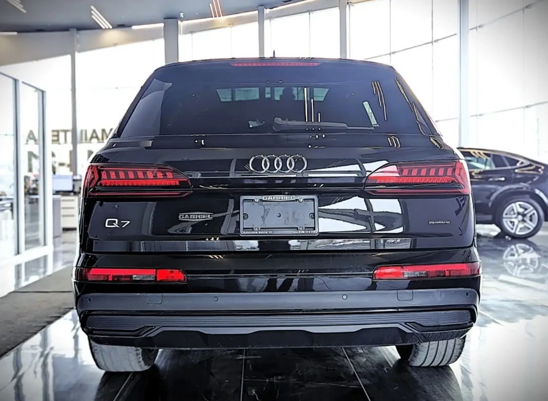 Audi Q7, снимка 6 - Автомобили и джипове - 54271267