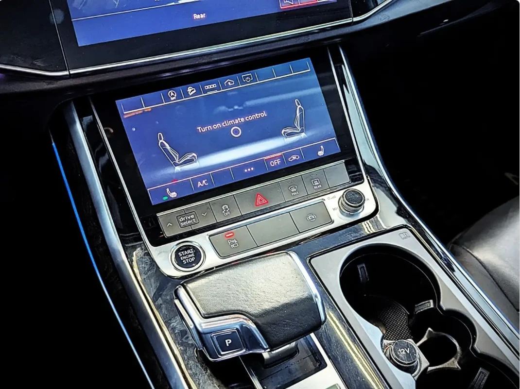 Audi Q7, снимка 12 - Автомобили и джипове - 54271267