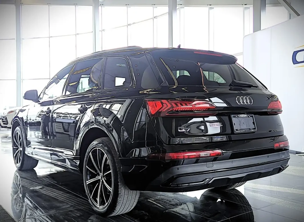 Audi Q7, снимка 3 - Автомобили и джипове - 54271267