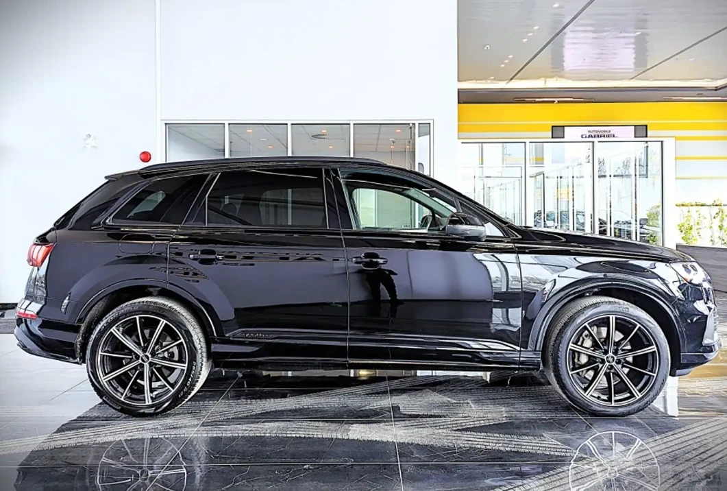 Audi Q7, снимка 4 - Автомобили и джипове - 54271267