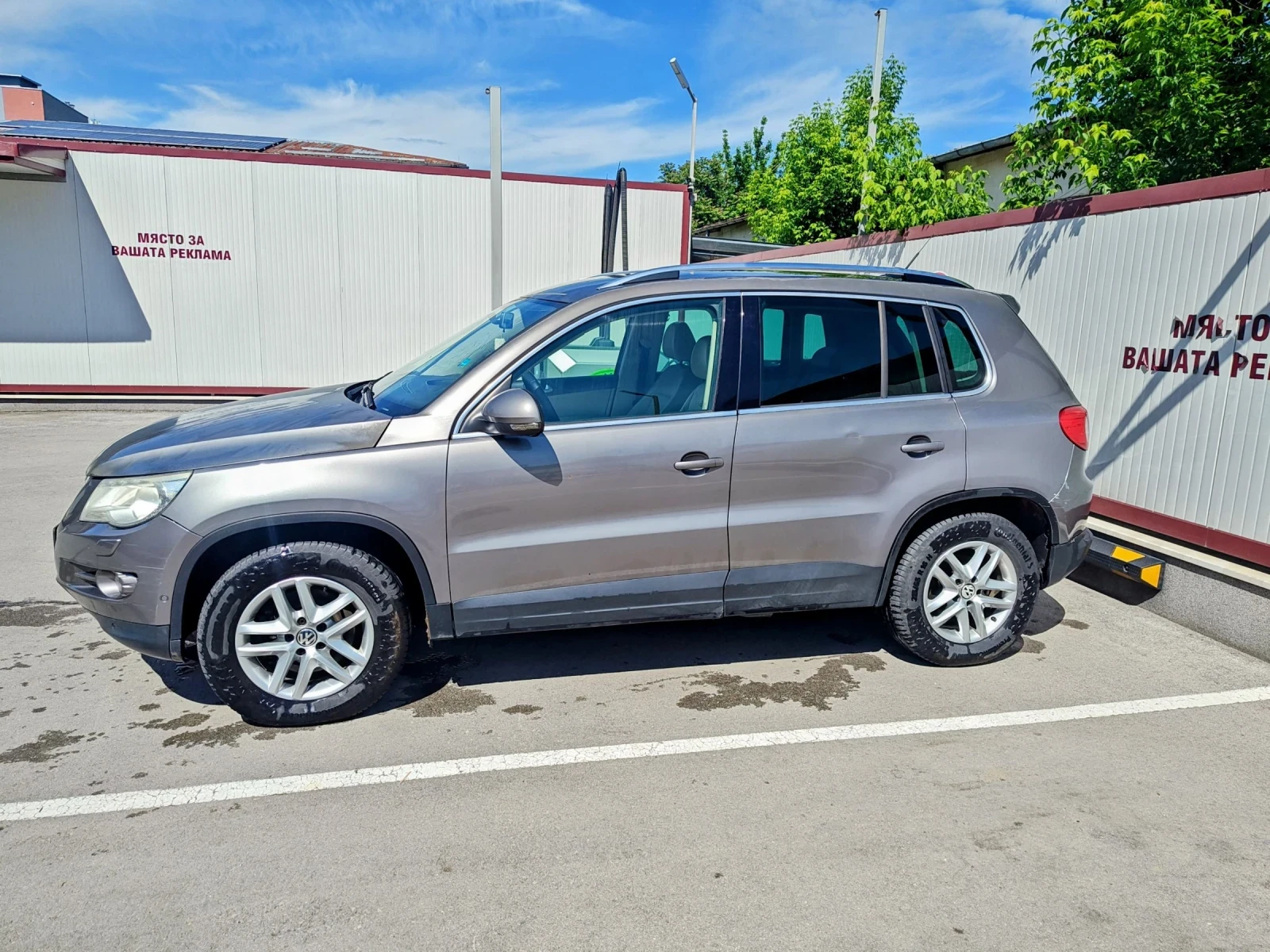 VW Tiguan 2.0TDi 4Motion + ВИДЕО, снимка 2 - Автомобили и джипове - 54576241