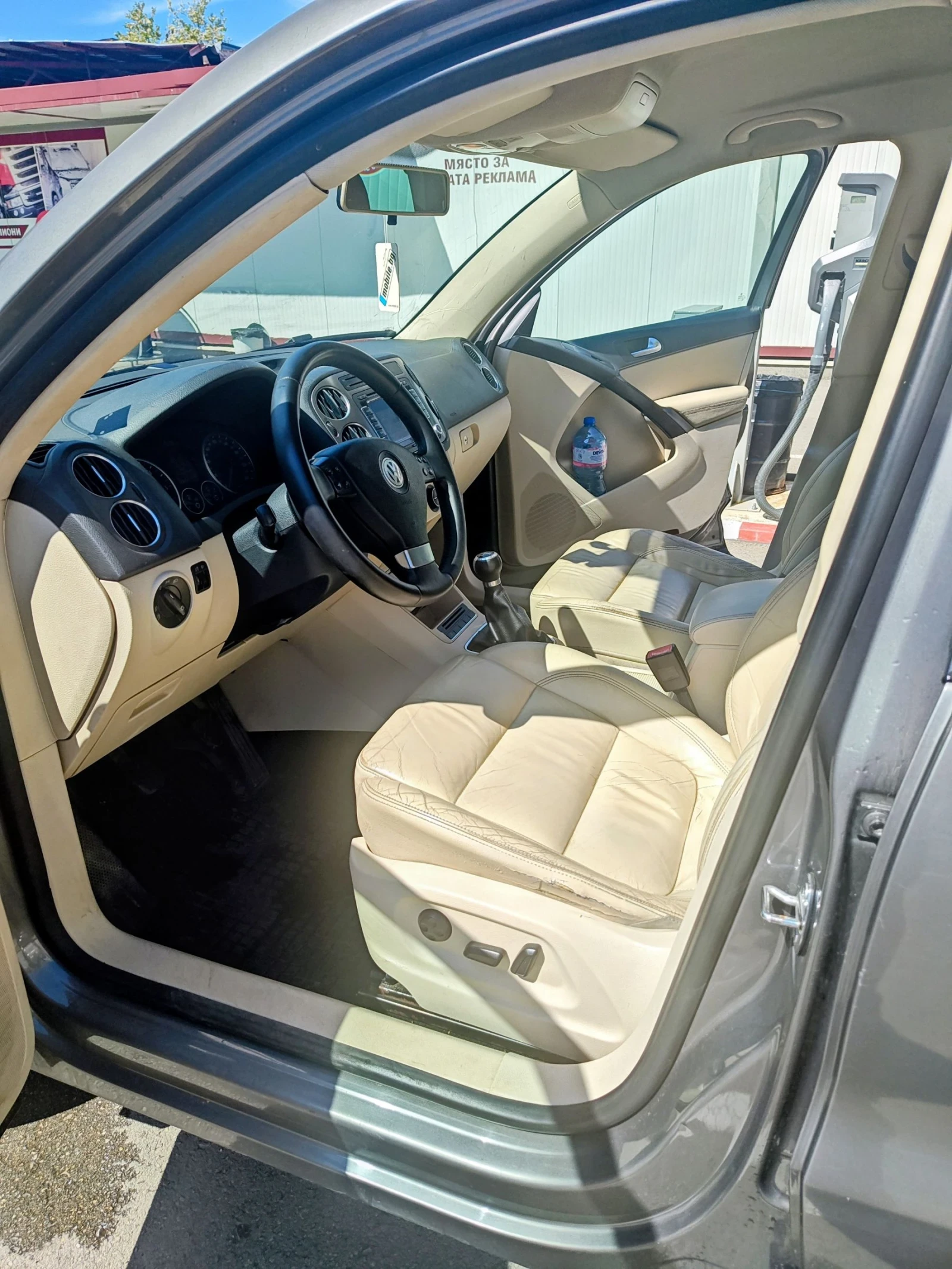 VW Tiguan 2.0TDi 4Motion + ВИДЕО, снимка 5 - Автомобили и джипове - 54576241