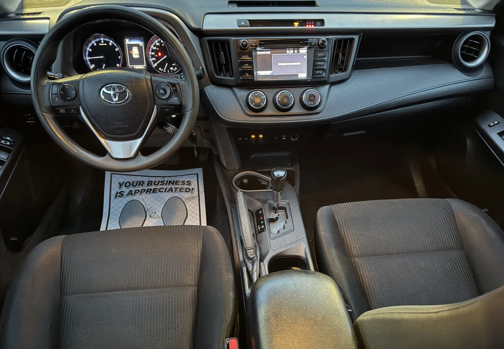 Toyota Rav4  LE AWD, снимка 9 - Автомобили и джипове - 54711590