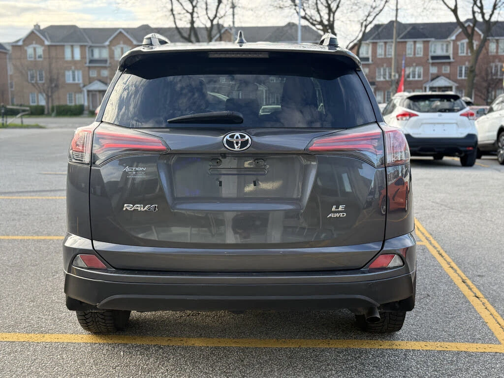 Toyota Rav4  LE AWD, снимка 7 - Автомобили и джипове - 54711590