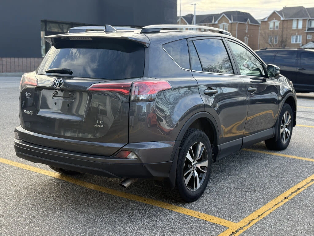Toyota Rav4  LE AWD, снимка 6 - Автомобили и джипове - 54711590