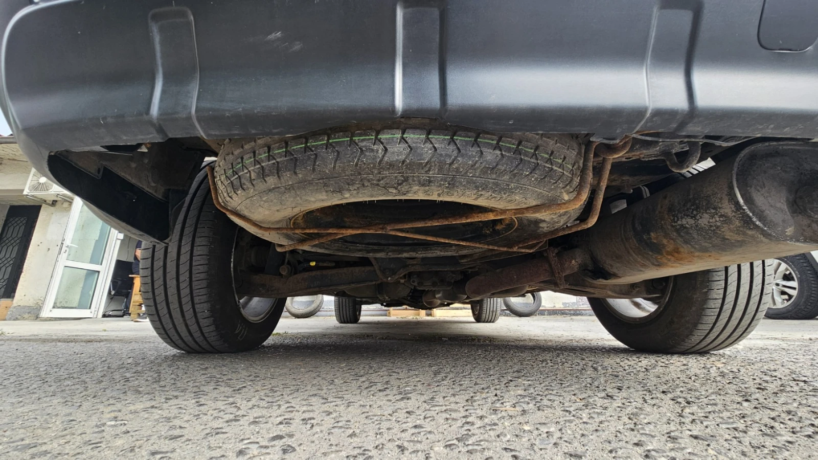 Mitsubishi Outlander 2.0 DI-D, снимка 9 - Автомобили и джипове - 54736615