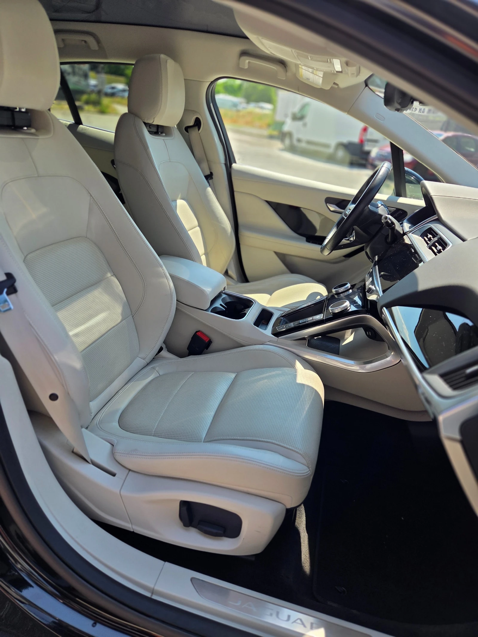 Jaguar I-Pace EV400 4x4 AWD S, снимка 15 - Автомобили и джипове - 55152269