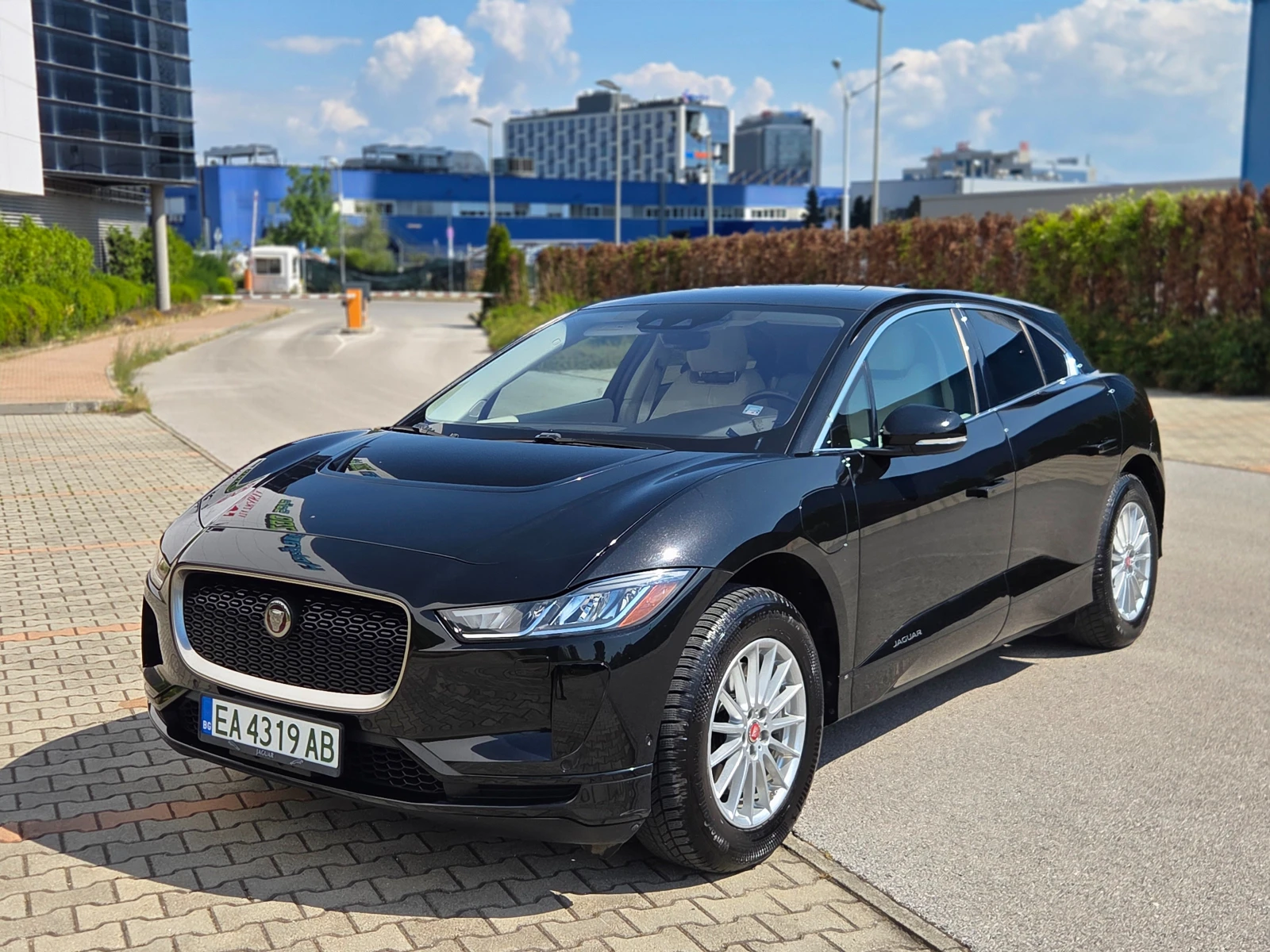 Jaguar I-Pace EV400 4x4 AWD S, снимка 4 - Автомобили и джипове - 55152269
