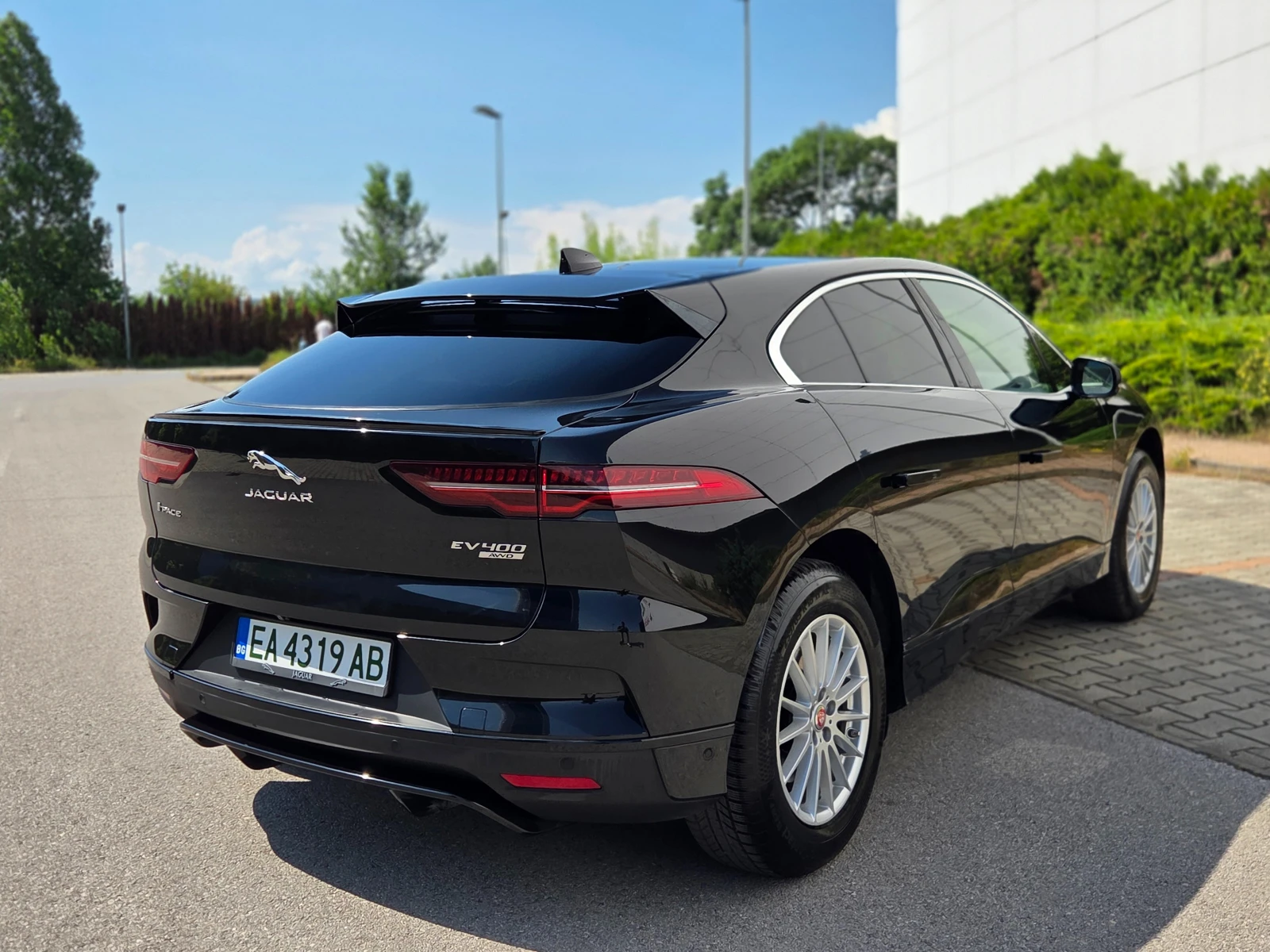Jaguar I-Pace EV400 4x4 AWD S, снимка 3 - Автомобили и джипове - 55152269