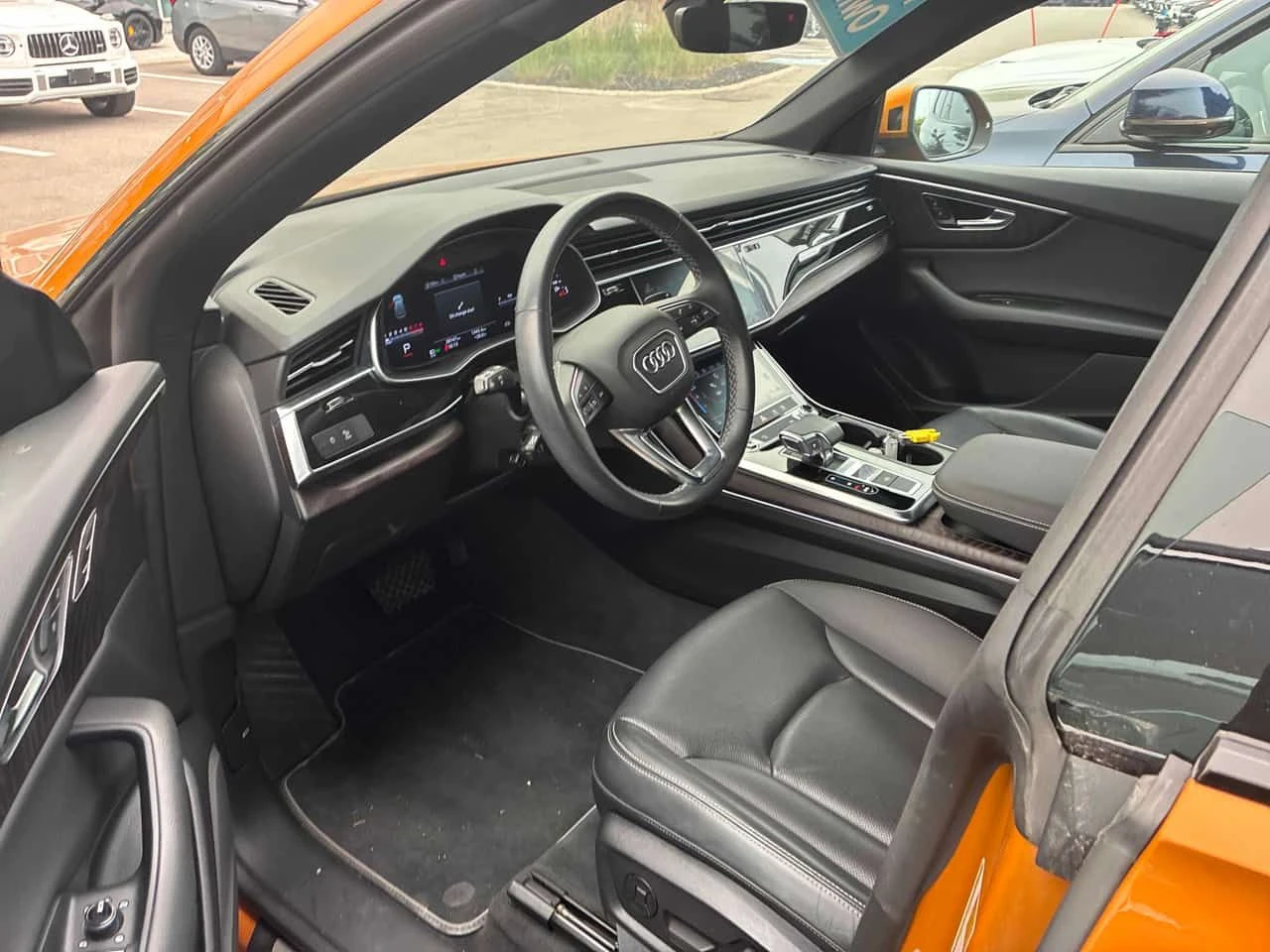 Audi Q8 * Progressiv * CARFAX * 360 КАМЕРА * ОБДУХВАНЕ * , снимка 5 - Автомобили и джипове - 55316651