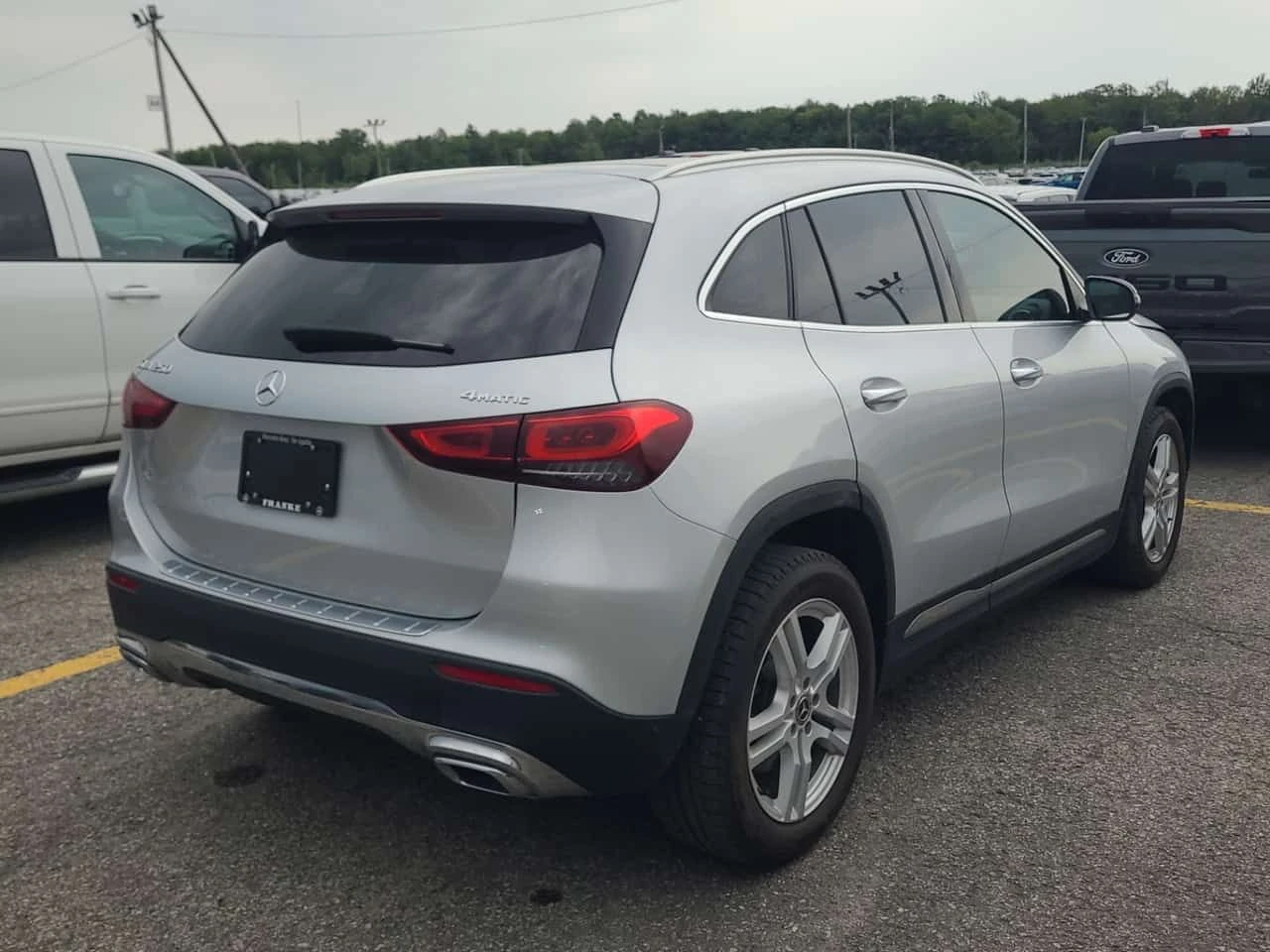 Mercedes-Benz GLA 250 CARFAX/Кожа/Подгрев/ПАНОРАМА/АМБИЕНТНО/, снимка 3 - Автомобили и джипове - 55619480
