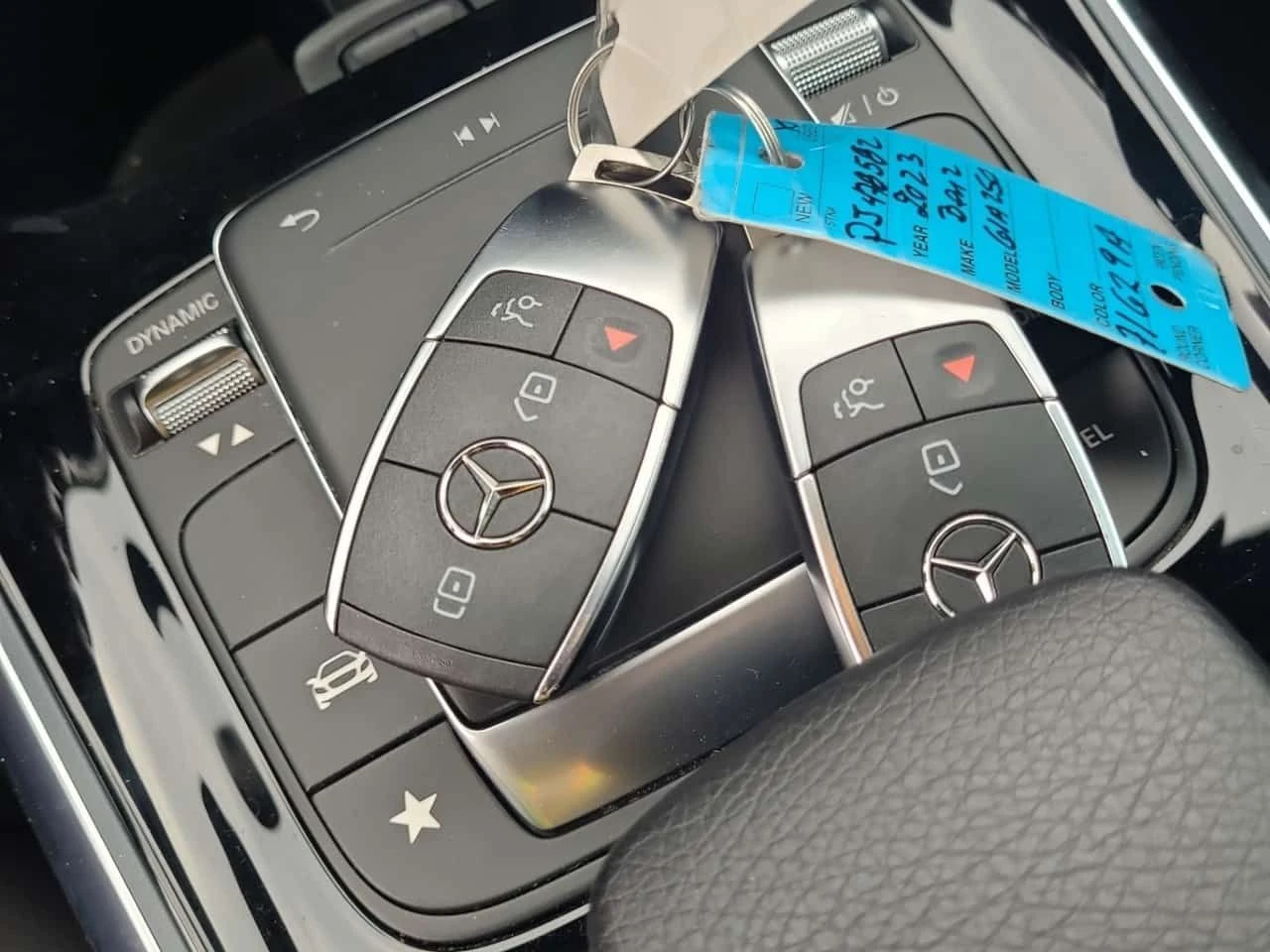 Mercedes-Benz GLA 250 CARFAX/Кожа/Подгрев/ПАНОРАМА/АМБИЕНТНО/, снимка 8 - Автомобили и джипове - 55619480