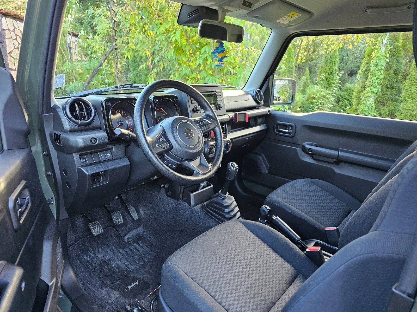 Suzuki Jimny, снимка 4 - Автомобили и джипове - 55736057