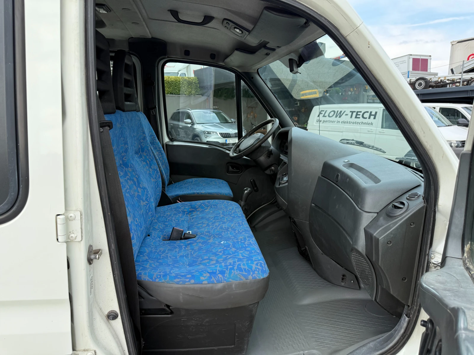 Iveco Daily 35C11 до 3.5т. 3.45м. 7-местен  - изображение 10