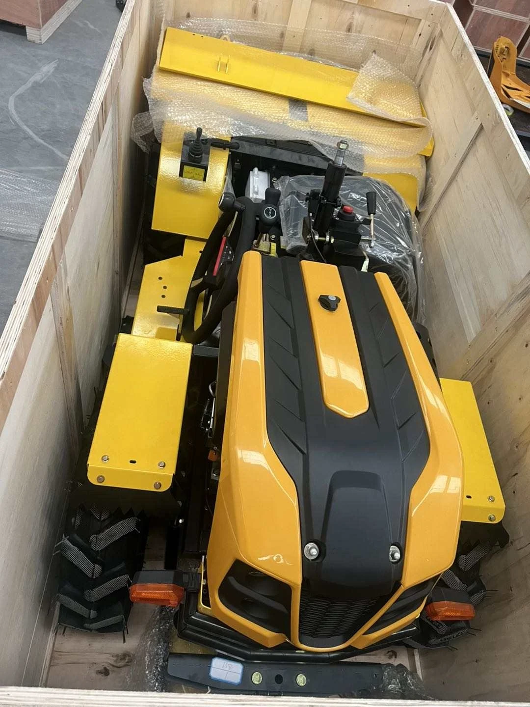 ������� 18�.�. � ��������  | Mobile.bg � ����������� 1